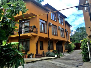 Guest house on Chernomorskaya 2